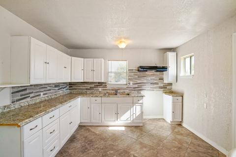 13249 N Loop Dr, Clint, TX 79836 photo 13