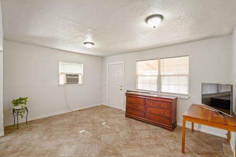 13249 N Loop Dr, Clint, TX 79836 photo 11