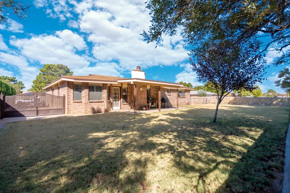  368 Higley Cir, Horizon City, TX 79928 photo 35
