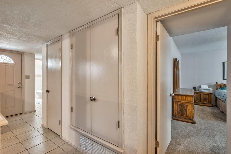  368 Higley Cir, Horizon City, TX 79928 photo 14