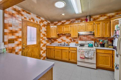 7934 Kiely Rd, Vinton, TX 79821 photo 6