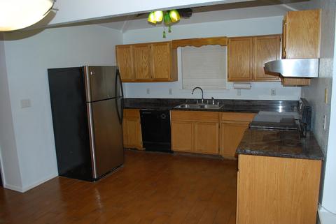 9057 Eclipse St, El Paso, TX 79904 photo 5