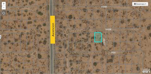 12 Loopez Dr, El Paso, TX 79938