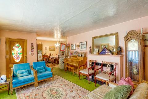 806 Poplar St, Anthony, TX 79821 photo 6