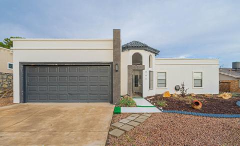 740 El Parque Dr, El Paso, TX 79912 photo 1