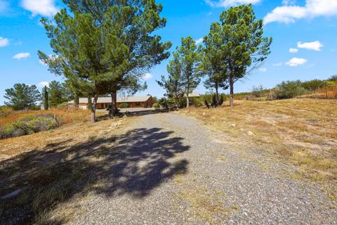 13715 N North Loop Dr, Clint, TX 79836 photo 40