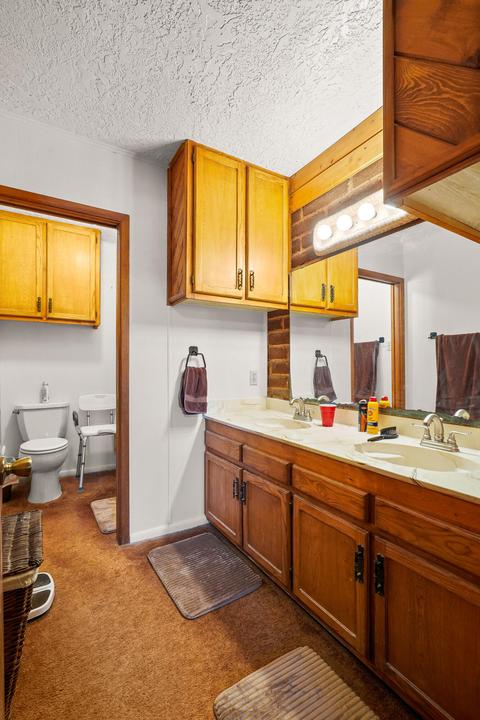 13715 N North Loop Dr, Clint, TX 79836 photo 24
