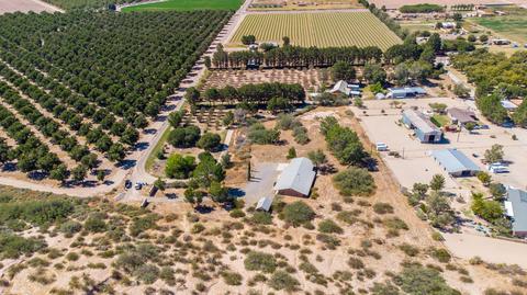 13715 N North Loop Dr, Clint, TX 79836 photo 47