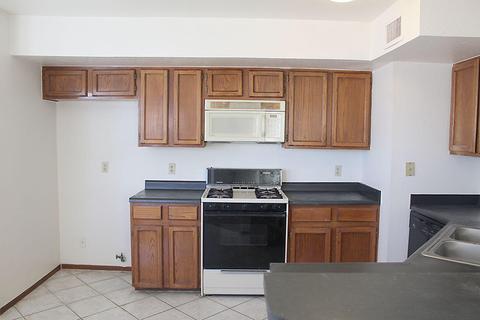 1121 Sun Shadow Dr, El Paso, TX 79912 photo 9