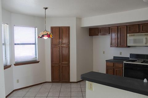 1121 Sun Shadow Dr, El Paso, TX 79912 photo 8