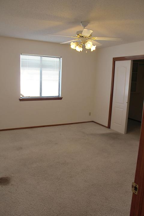 1121 Sun Shadow Dr, El Paso, TX 79912 photo 15