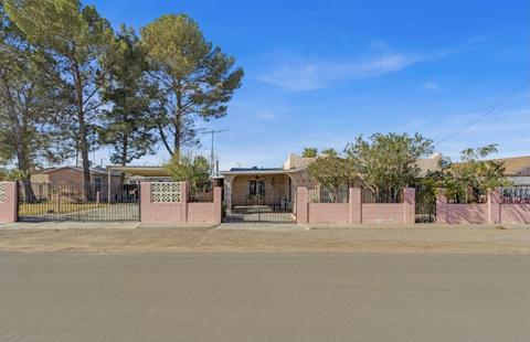 417 N 2nd St, Anthony, NM 88021 photo 1