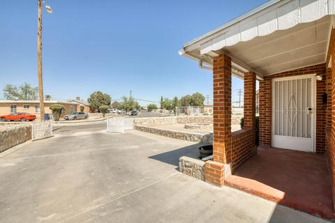 1101 Apache St, El Paso, TX 79925 photo 3