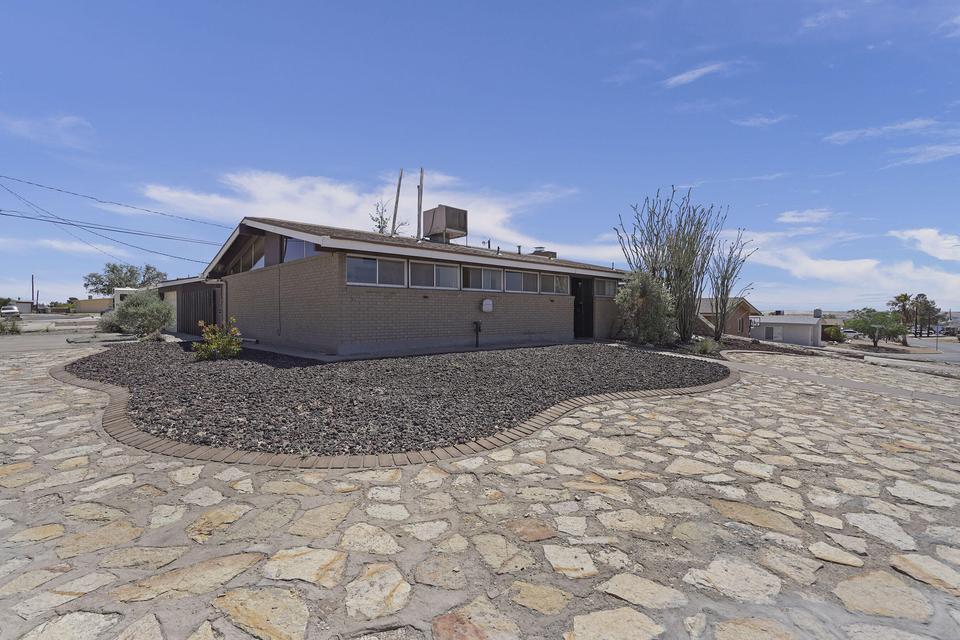 216 Crestmont Dr, El Paso, TX 79912 43 Photos MLS 862608 Movoto