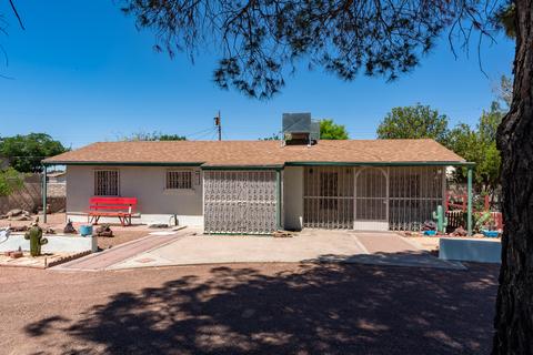 400 S 6th St, Anthony, TX 79821 photo 1