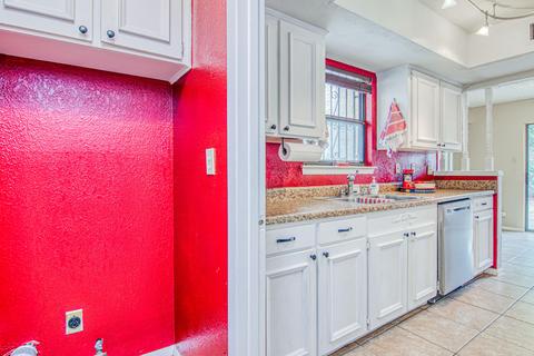 7105 Orizaba Ave, El Paso, TX 79912 photo 3