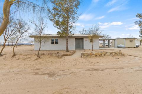 14425 N Loop Dr, Clint, TX 79836 photo 1
