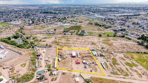 8637 Holmsley Trl, El Paso, TX 79907