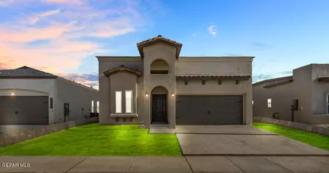 166 Bonnie Trl, Sunland Park, NM 88063