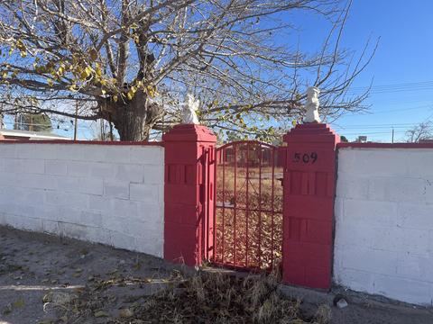 509 S 4th St, Anthony, TX 79821 photo 1