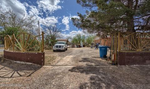 11418 Bakersfield Rd, Socorro, TX 79927
