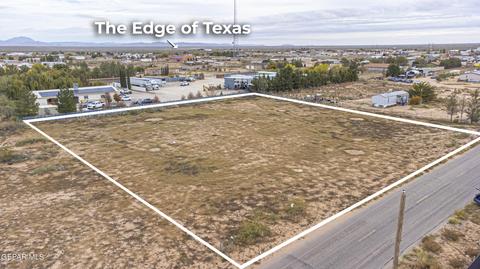 221 Jung Sun Ln, Chaparral, NM 88081