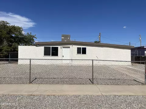 8204 Mount Everest Dr, El Paso, TX 79904