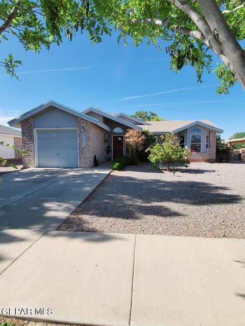 14517 Cabana Dr, Horizon City, TX 79928