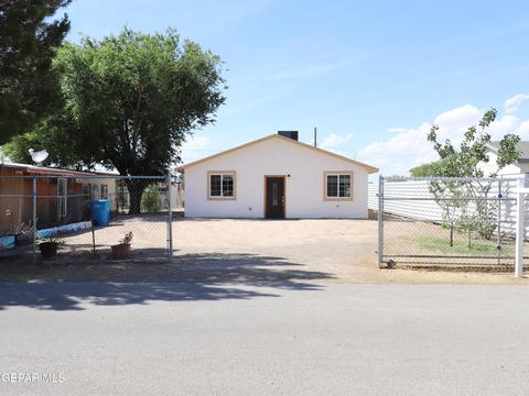614 San Miguel St, Socorro, TX 79927