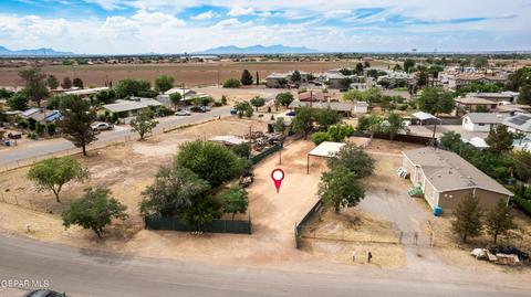 663 Lozano Ln, El Paso, TX 79927
