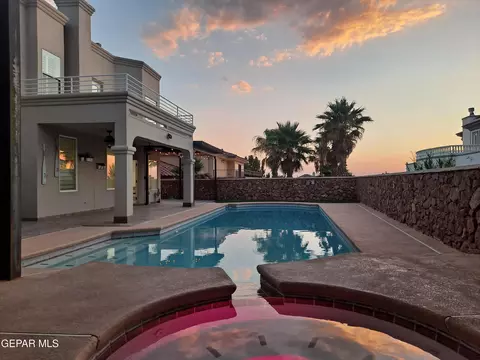 379 Morning Star Dr, El Paso, TX 79912
