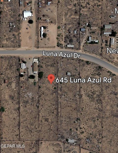 645 Luna Azul Dr, Chaparral, NM 88081