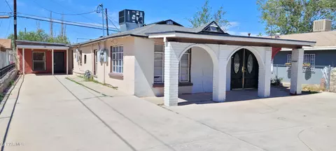 8870 Sunland Rd, El Paso, TX 79907
