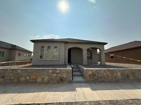 2233 Tony Harper St, El Paso, TX 79938