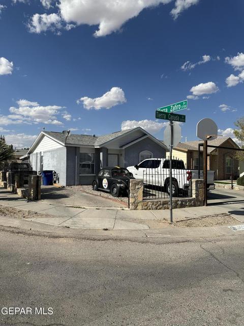 12221 Tierra Canada Dr, El Paso, TX 79938
