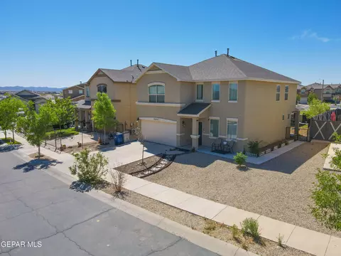 3820 Loma Caldera Dr, El Paso, TX 79938