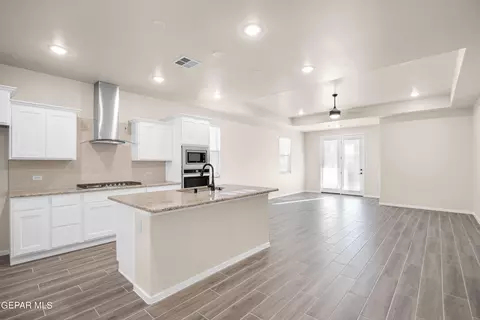 273 Staffs Way, El Paso, TX 79928