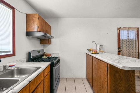 411 Iron Dr, Vinton, TX 79821 photo 13