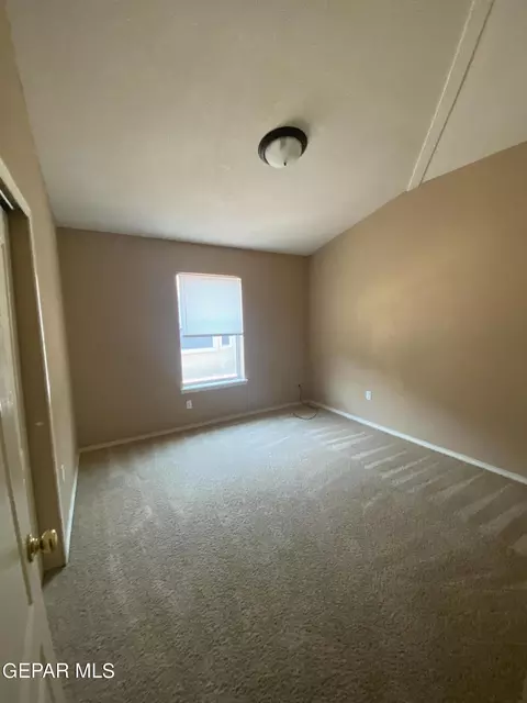 6230 Spotted Eagle Dr, El Paso, TX 79924 photo 4