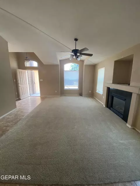 6230 Spotted Eagle Dr, El Paso, TX 79924 photo 2