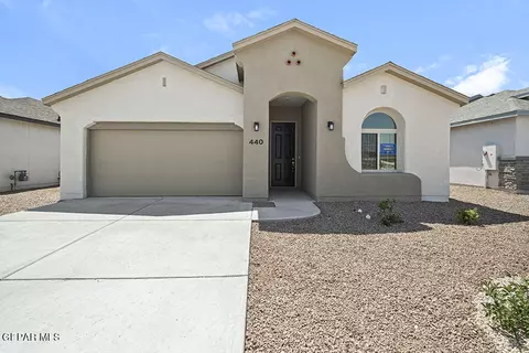 440 Helius Rd, Socorro, TX 79927