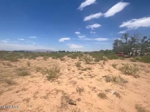 540 Paseo Real Dr, Chaparral, NM 88081