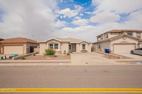 5916 Redstone Rim Dr, El Paso, TX 79934