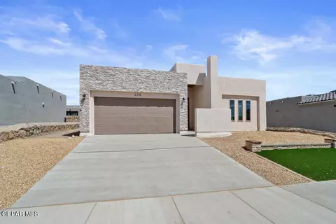 7409 Enchanted Point Dr, El Paso, TX 79911