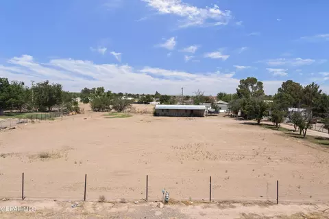 1230 Berrendo Dr, San Elizario, TX 79849