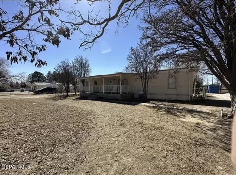 11424 Bakersfield Rd, Socorro, TX 79927