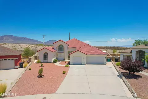 840 Phil Hansen Dr, Canutillo, TX 79835