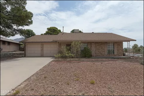 700 Agua Caliente Dr, El Paso, TX 79912