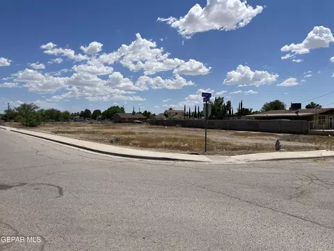 600 Don Paco Dr, San Elizario, TX 79849