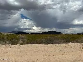 7098 Overland Stage Rd, El Paso, TX 79938